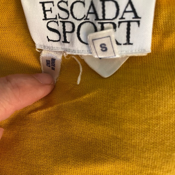 Vintage Escada sport t-shirt size S - Picture 7 of 7
